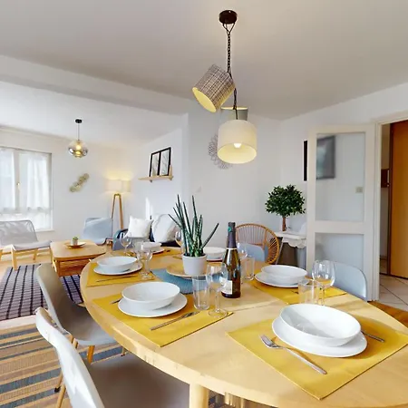 Elegance, 6 Pers 1 Parking Lejlighed